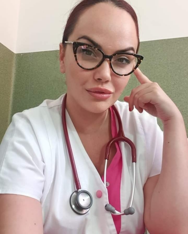 Dr. ADRIANA MITRIC
