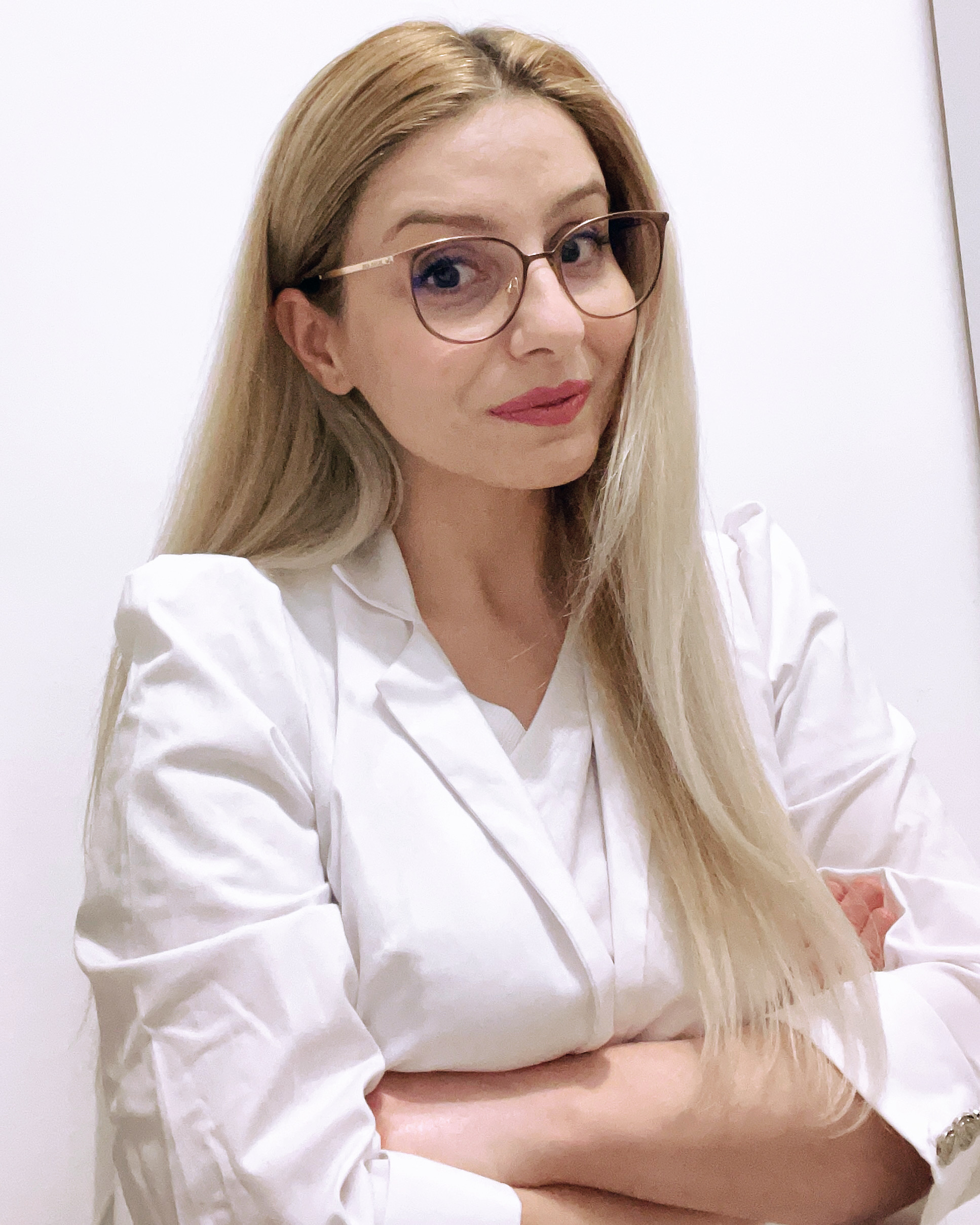 Dr. Ana-Maria Ioniță