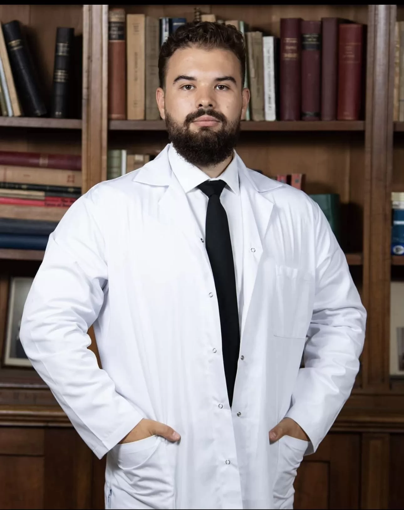 Dr. Alexandru Machidon